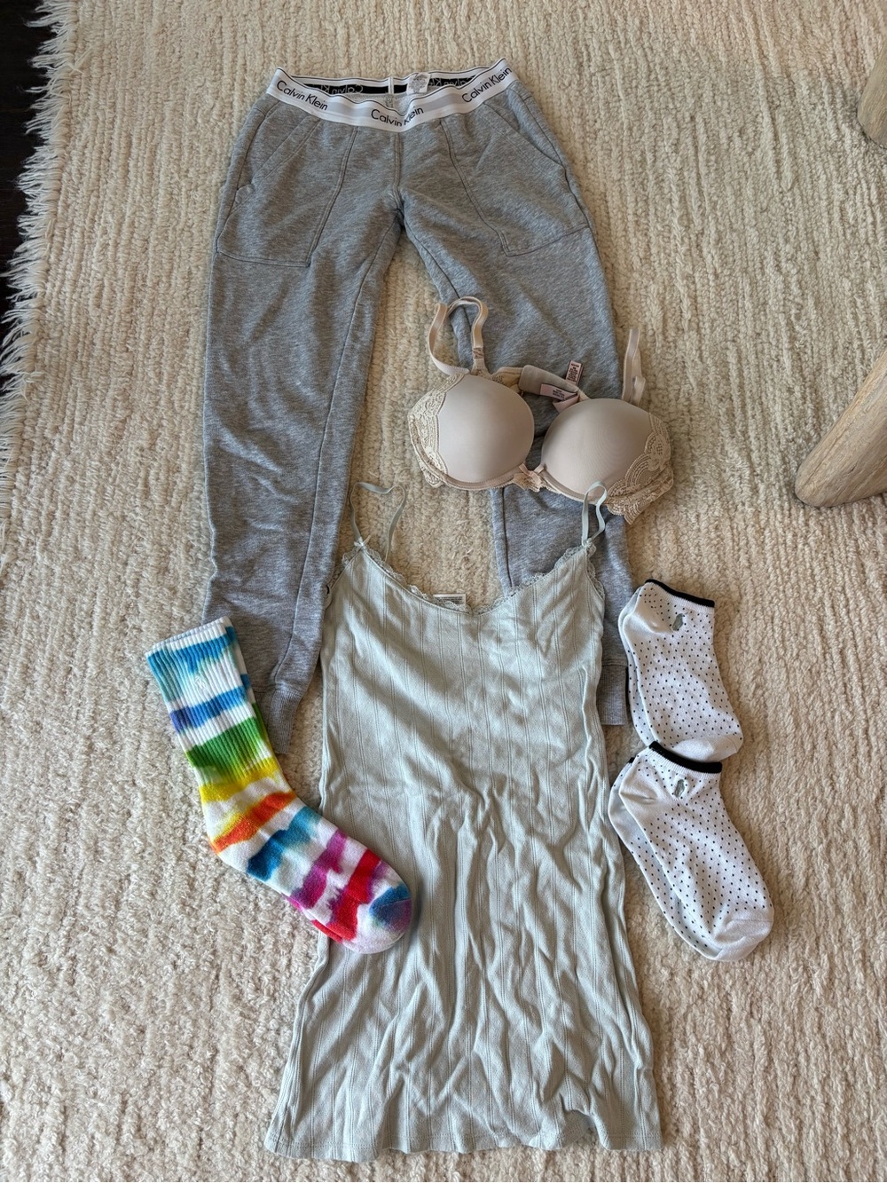 SLEEP BUNDLE for only $15! Calvin Klein Sweats XS H&M POLO RL socks VS bra 32C